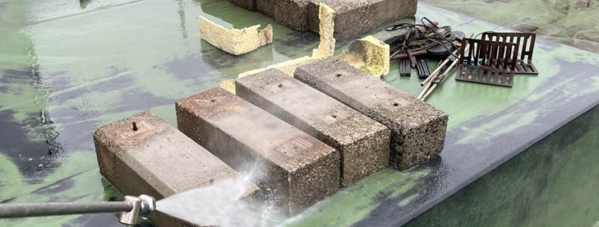 東京都北区西ヶ原 Nビル 屋上防水 高圧洗浄 障害物周辺洗浄状況