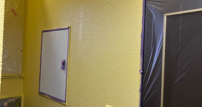 東京都北区西ヶ原 Nビル 階段室 中塗り塗装 壁面全体 1