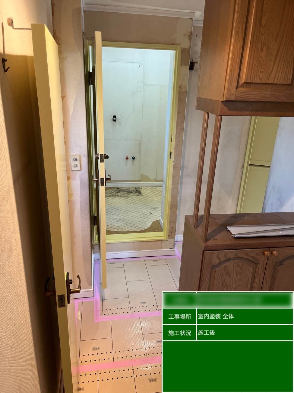 東京都北区西ヶ原 Nビル 室内全面リニューアル施工後の水まわり導線と建具